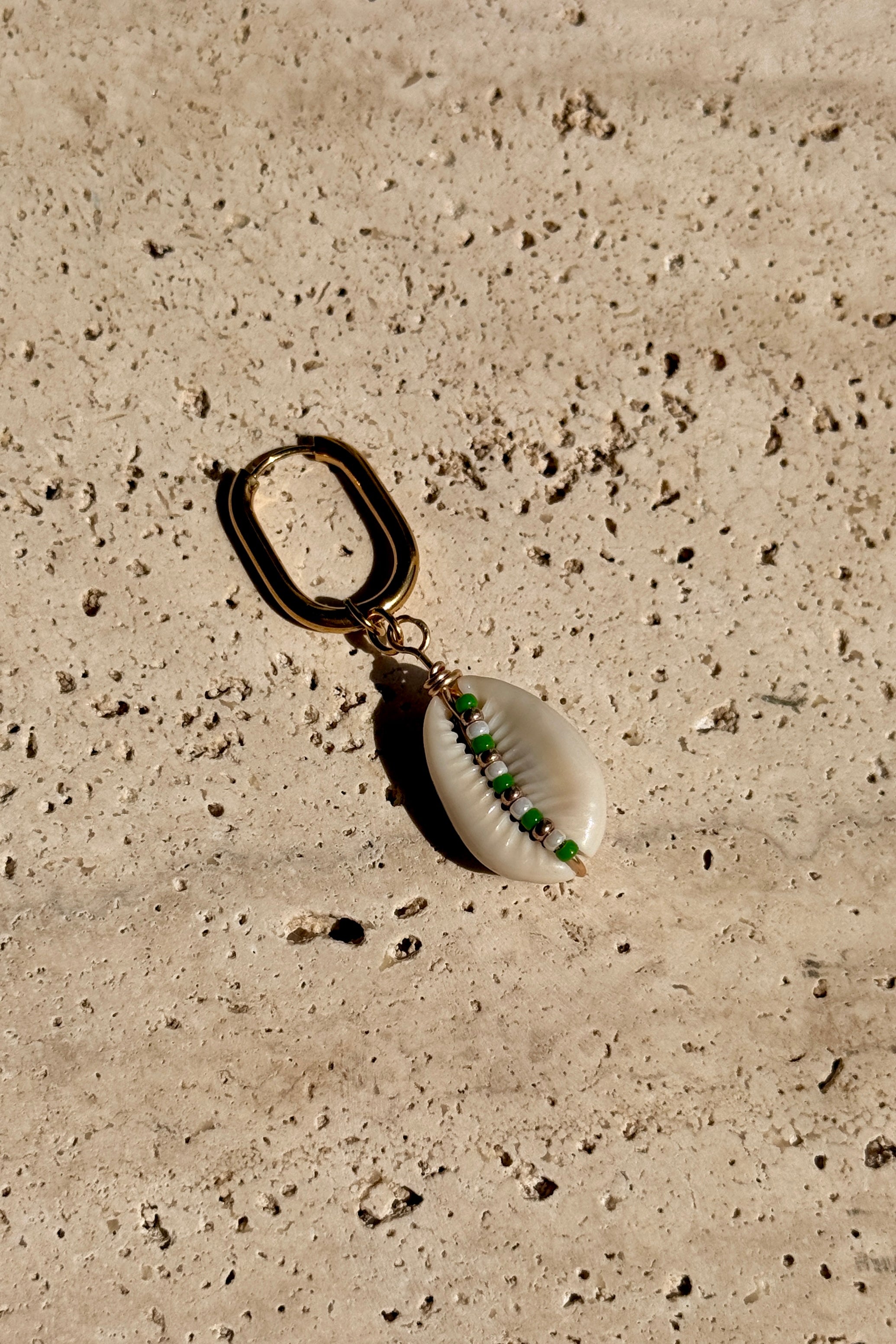 Boucle d'oreille Cauri