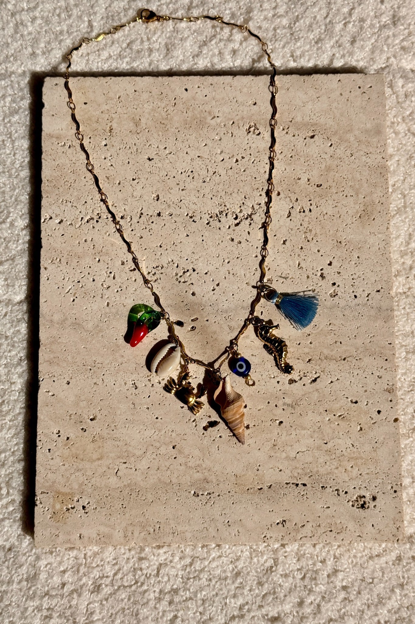 Collier Charms